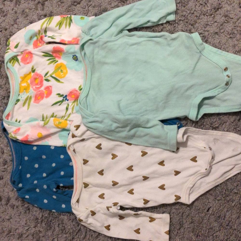 4 piece 3-6 month Cloud Island onesie set